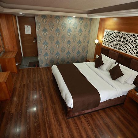 Hotel The Montreal Telbal Ngoại thất bức ảnh