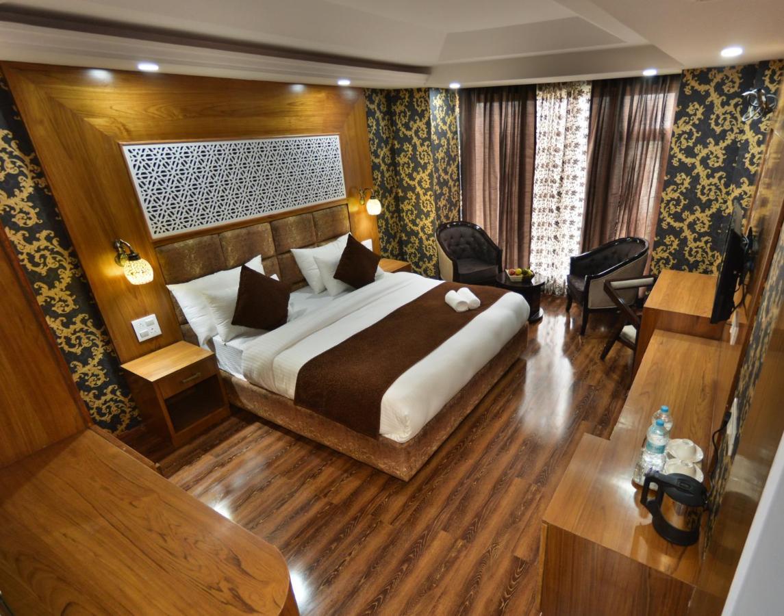 Hotel The Montreal Telbal Ngoại thất bức ảnh