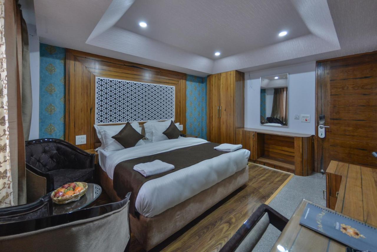 Hotel The Montreal Telbal Ngoại thất bức ảnh