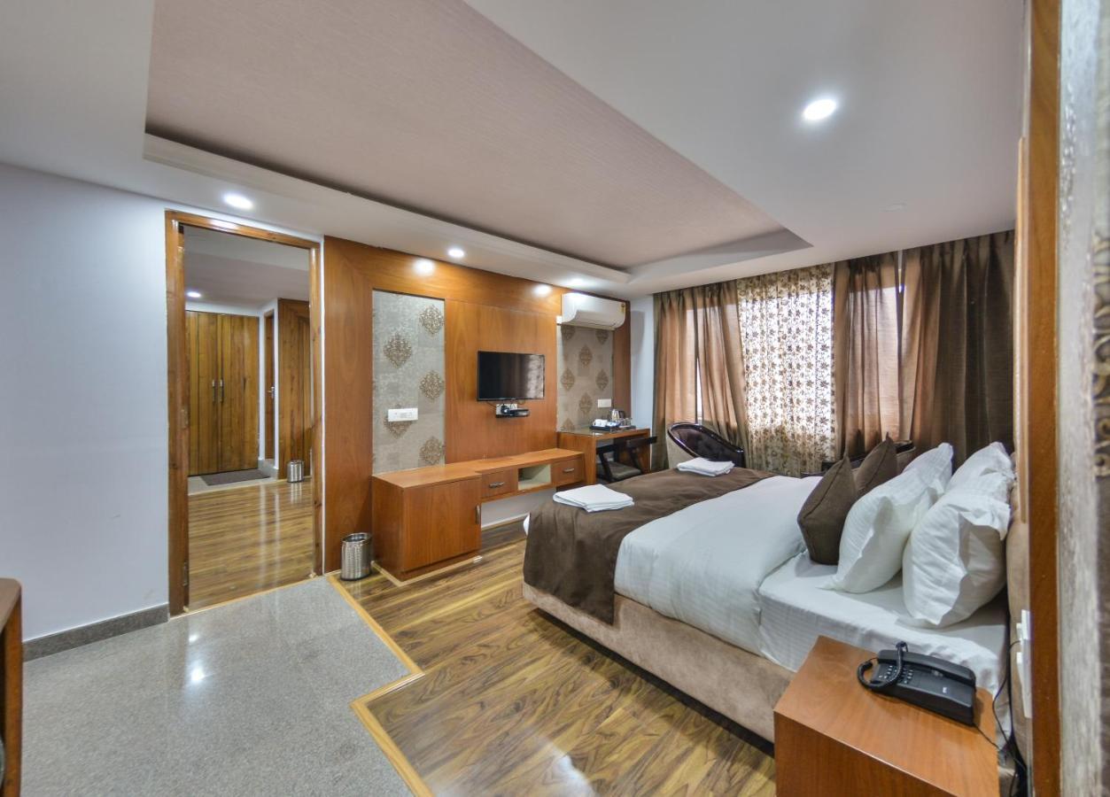 Hotel The Montreal Telbal Ngoại thất bức ảnh