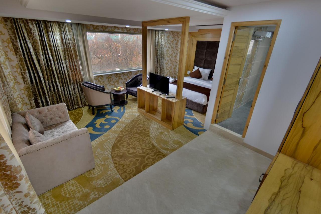 Hotel The Montreal Telbal Ngoại thất bức ảnh