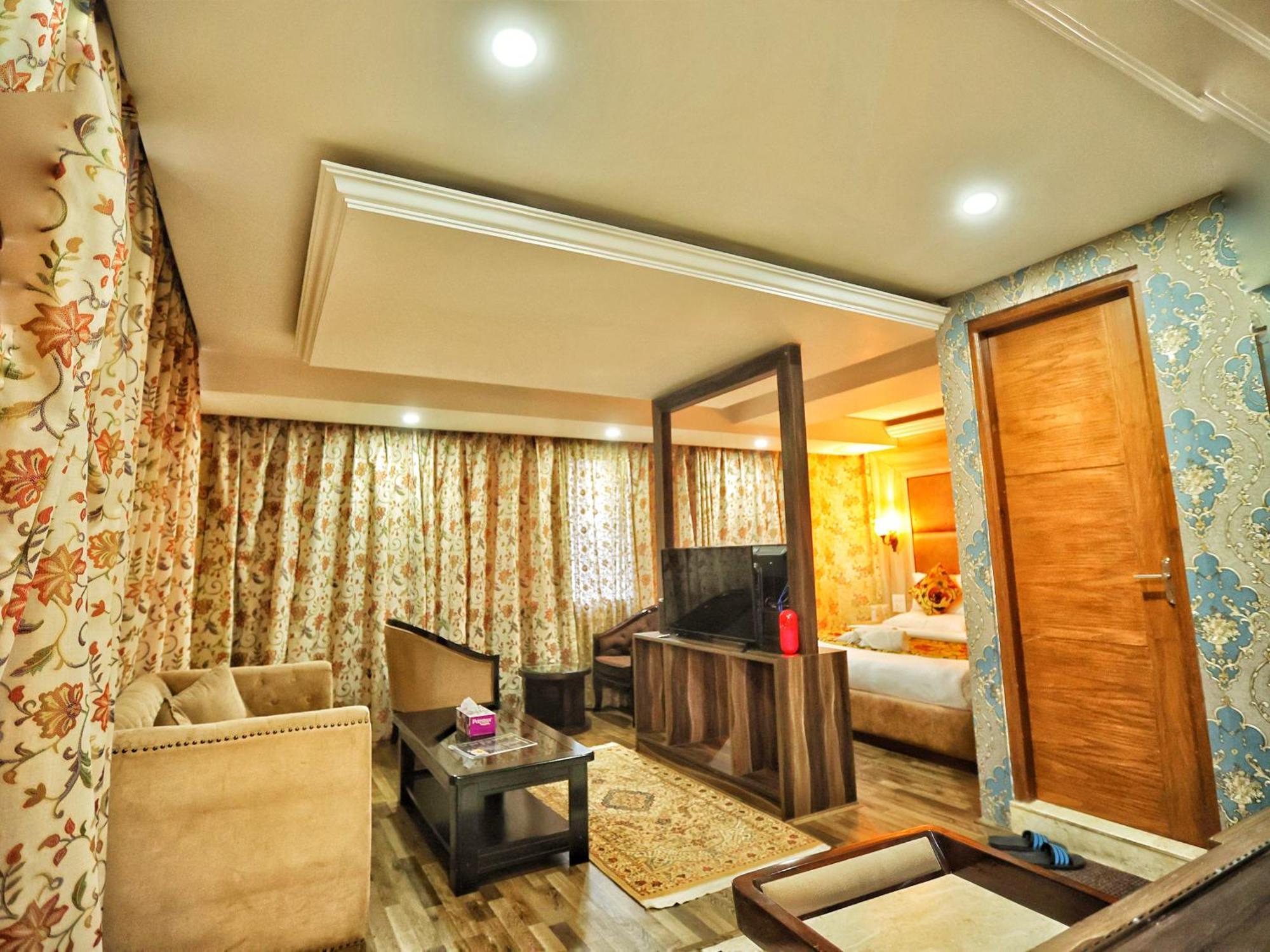 Hotel The Montreal Telbal Ngoại thất bức ảnh