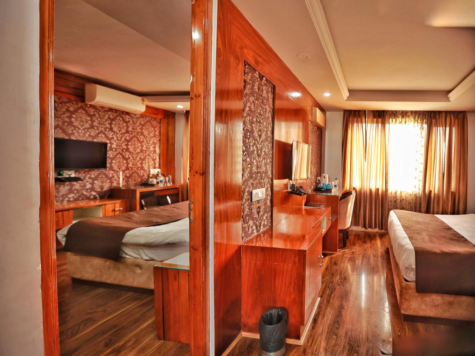 Hotel The Montreal Telbal Ngoại thất bức ảnh