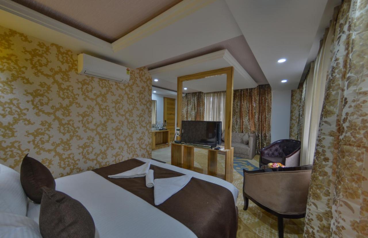 Hotel The Montreal Telbal Ngoại thất bức ảnh
