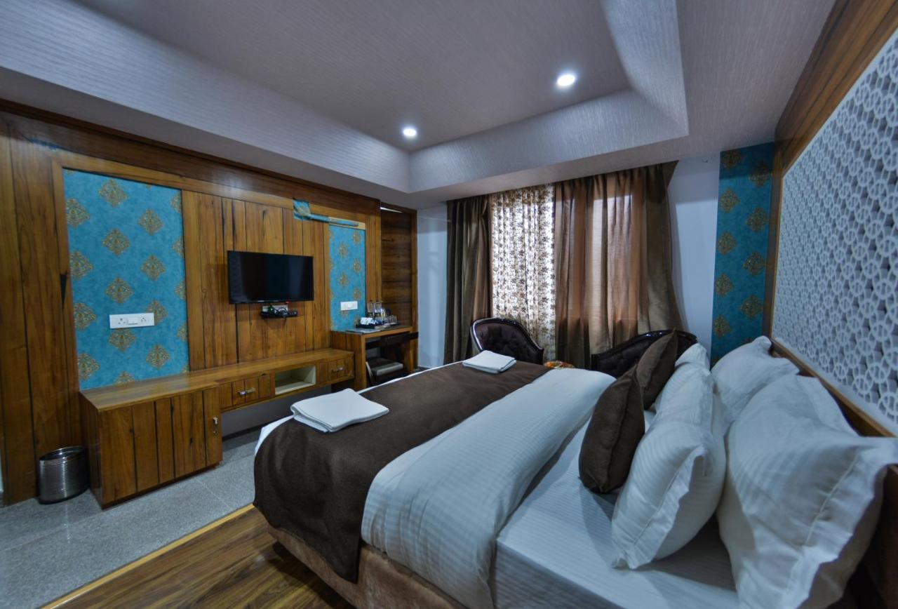 Hotel The Montreal Telbal Ngoại thất bức ảnh