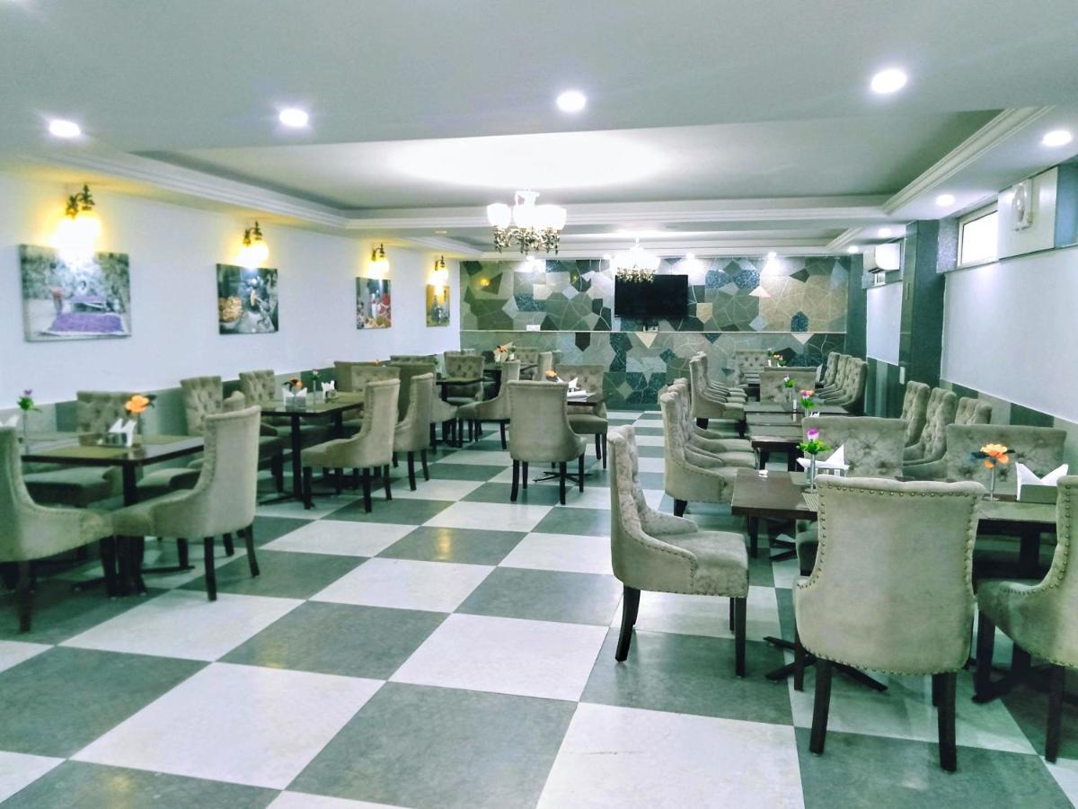 Hotel The Montreal Telbal Ngoại thất bức ảnh
