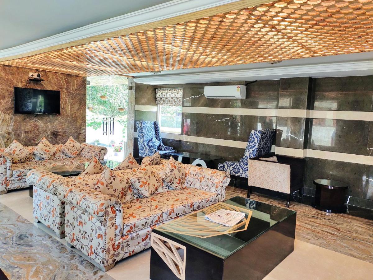 Hotel The Montreal Telbal Ngoại thất bức ảnh